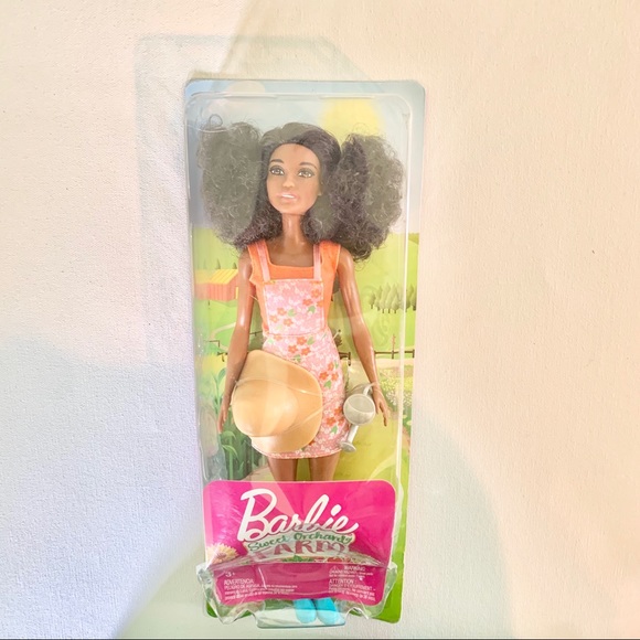 Girls basket of toys - Picture 2 of 15